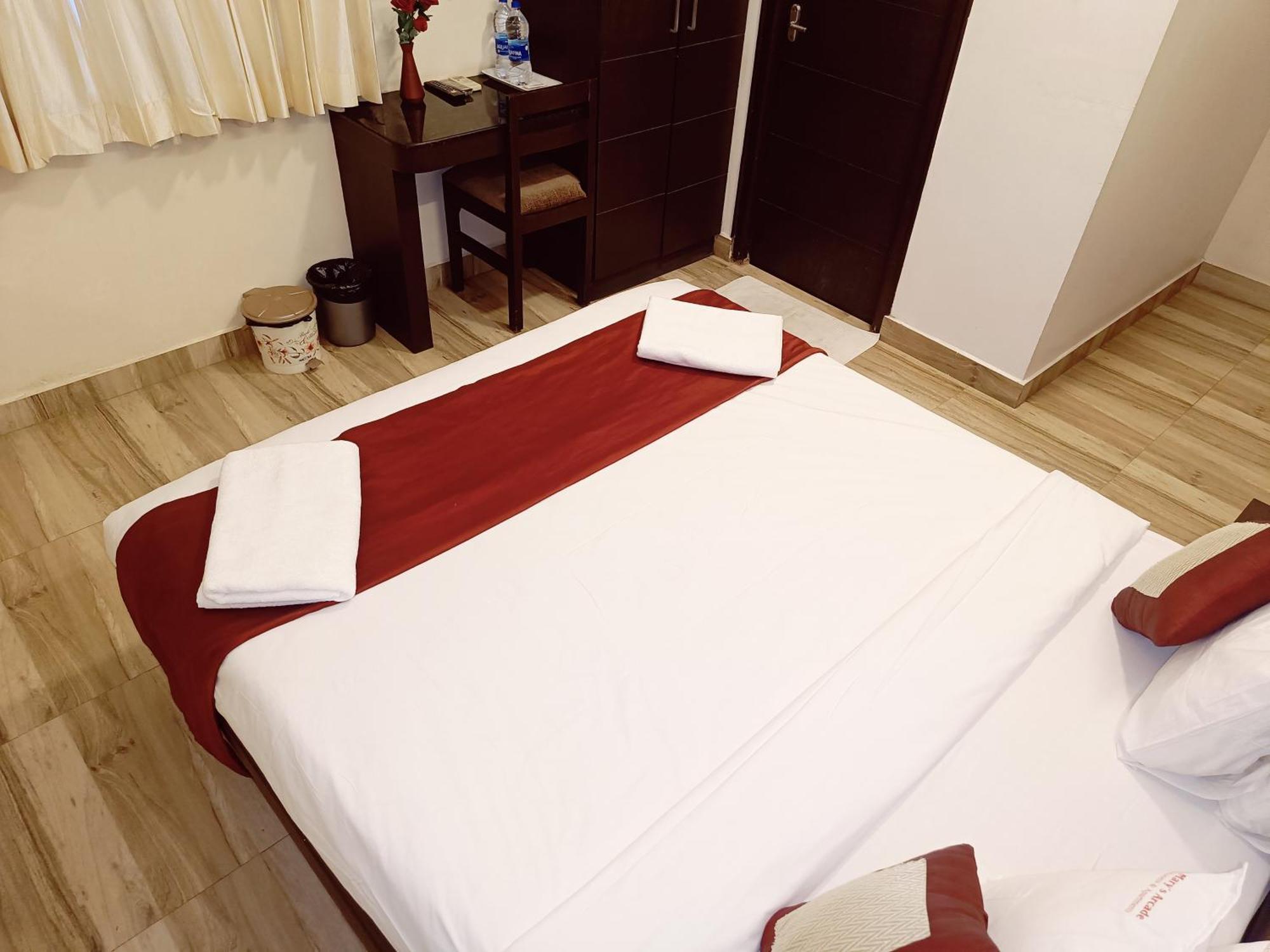 Hotel Marys Arcade Thanjavur Buitenkant foto
