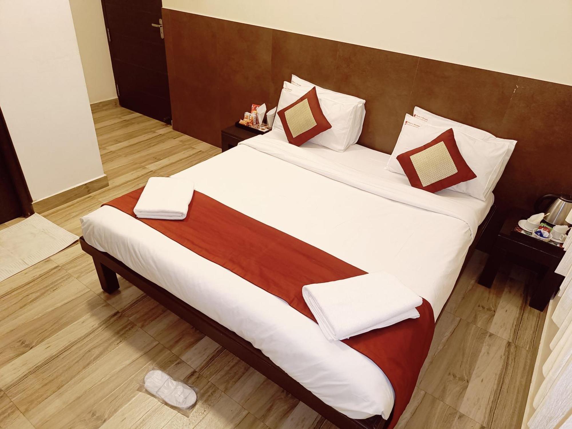 Hotel Marys Arcade Thanjavur Buitenkant foto