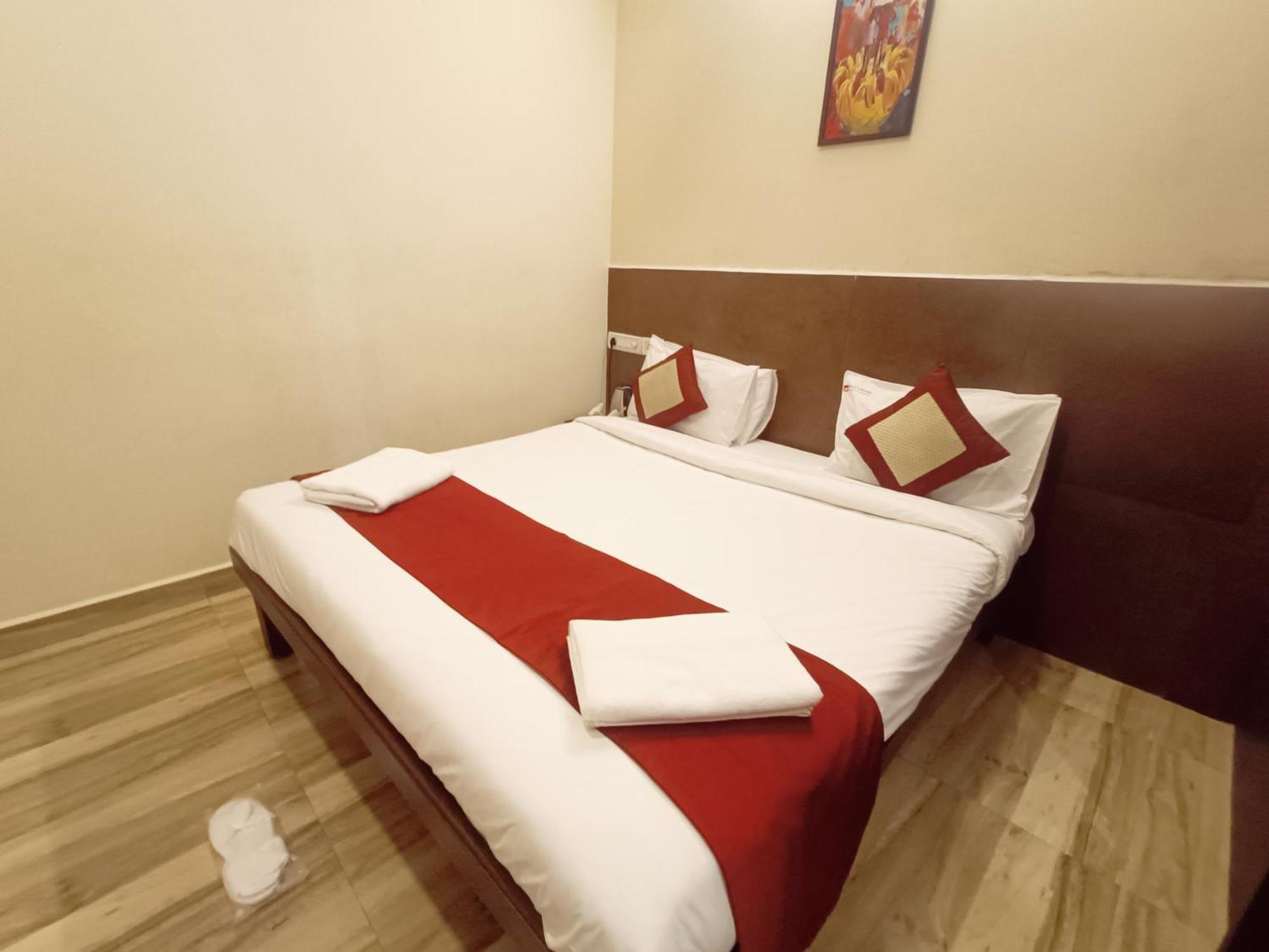 Hotel Marys Arcade Thanjavur Buitenkant foto