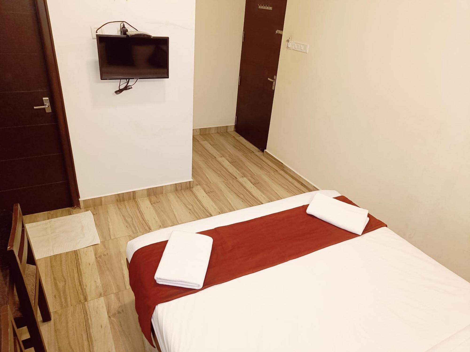 Hotel Marys Arcade Thanjavur Buitenkant foto