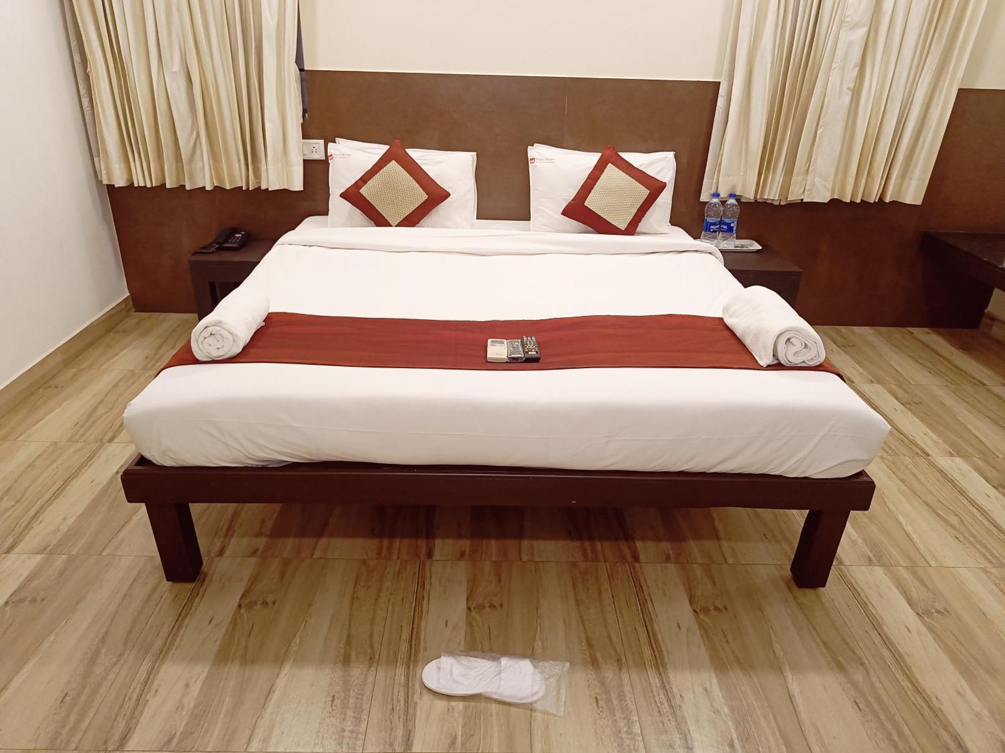 Hotel Marys Arcade Thanjavur Buitenkant foto