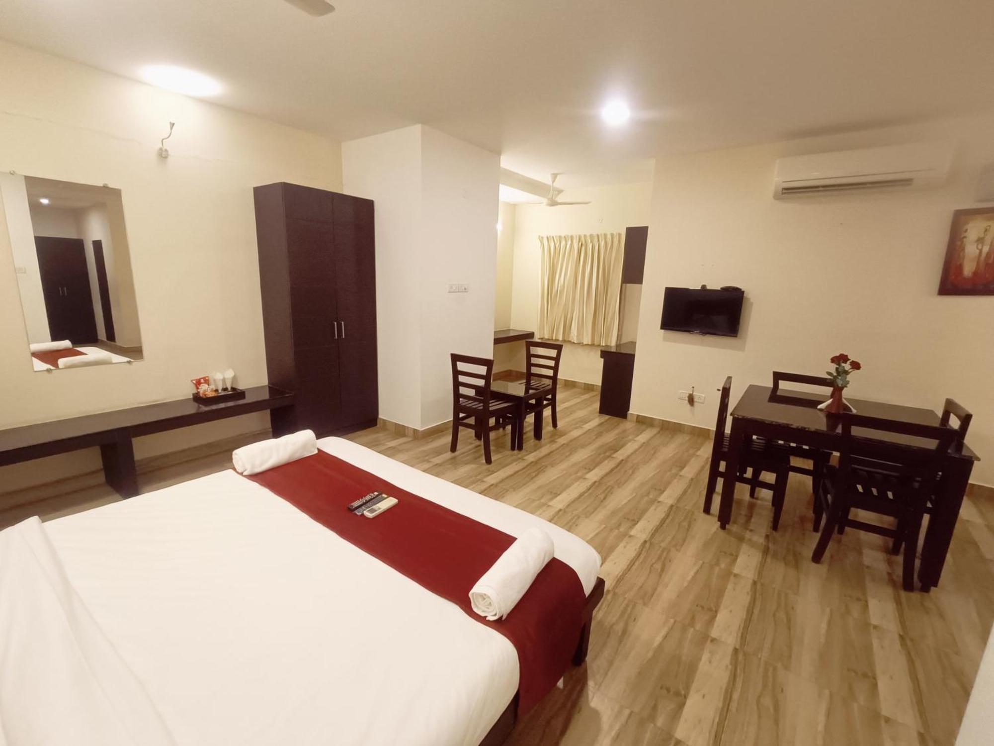 Hotel Marys Arcade Thanjavur Buitenkant foto