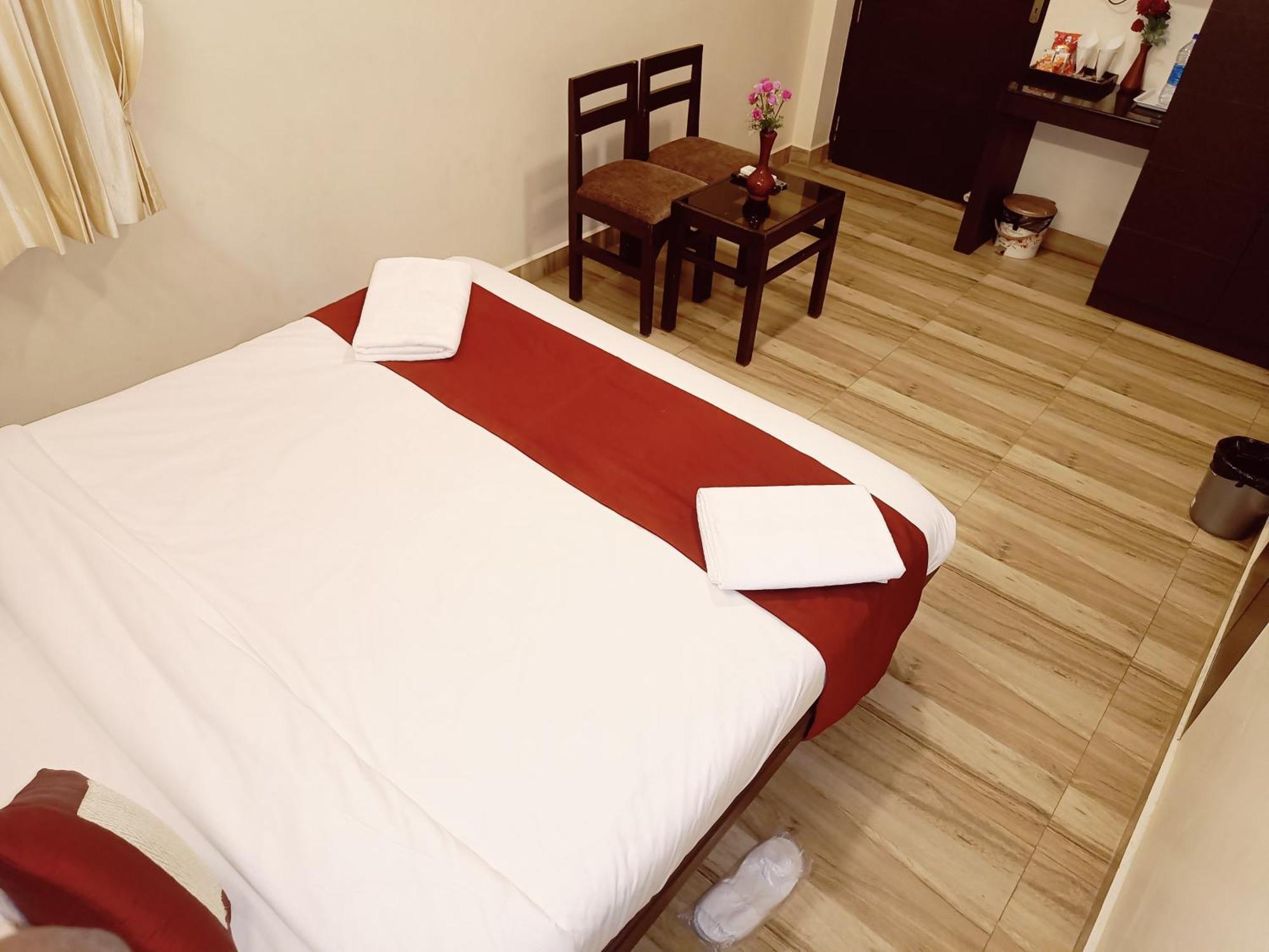 Hotel Marys Arcade Thanjavur Buitenkant foto