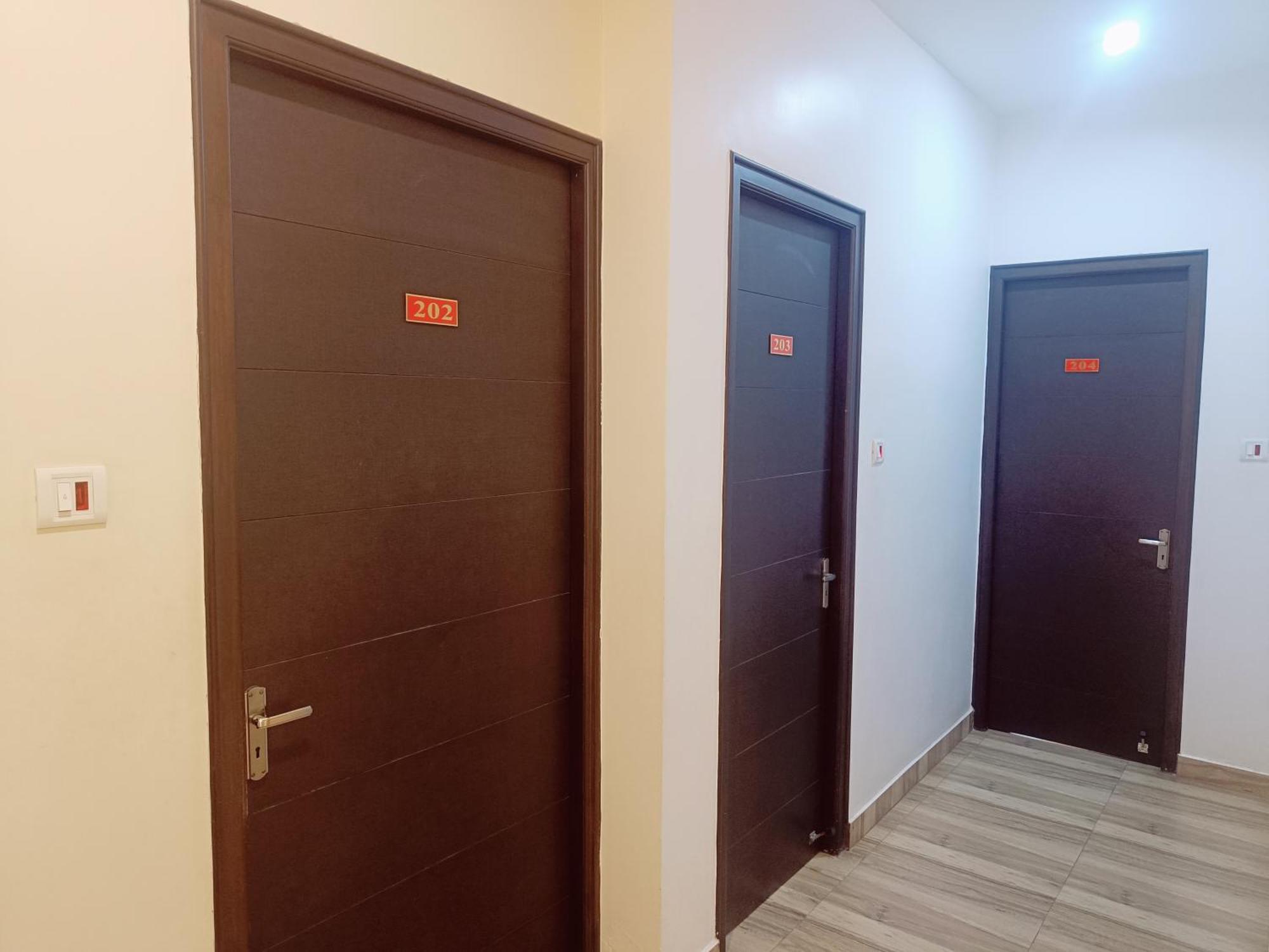 Hotel Marys Arcade Thanjavur Buitenkant foto