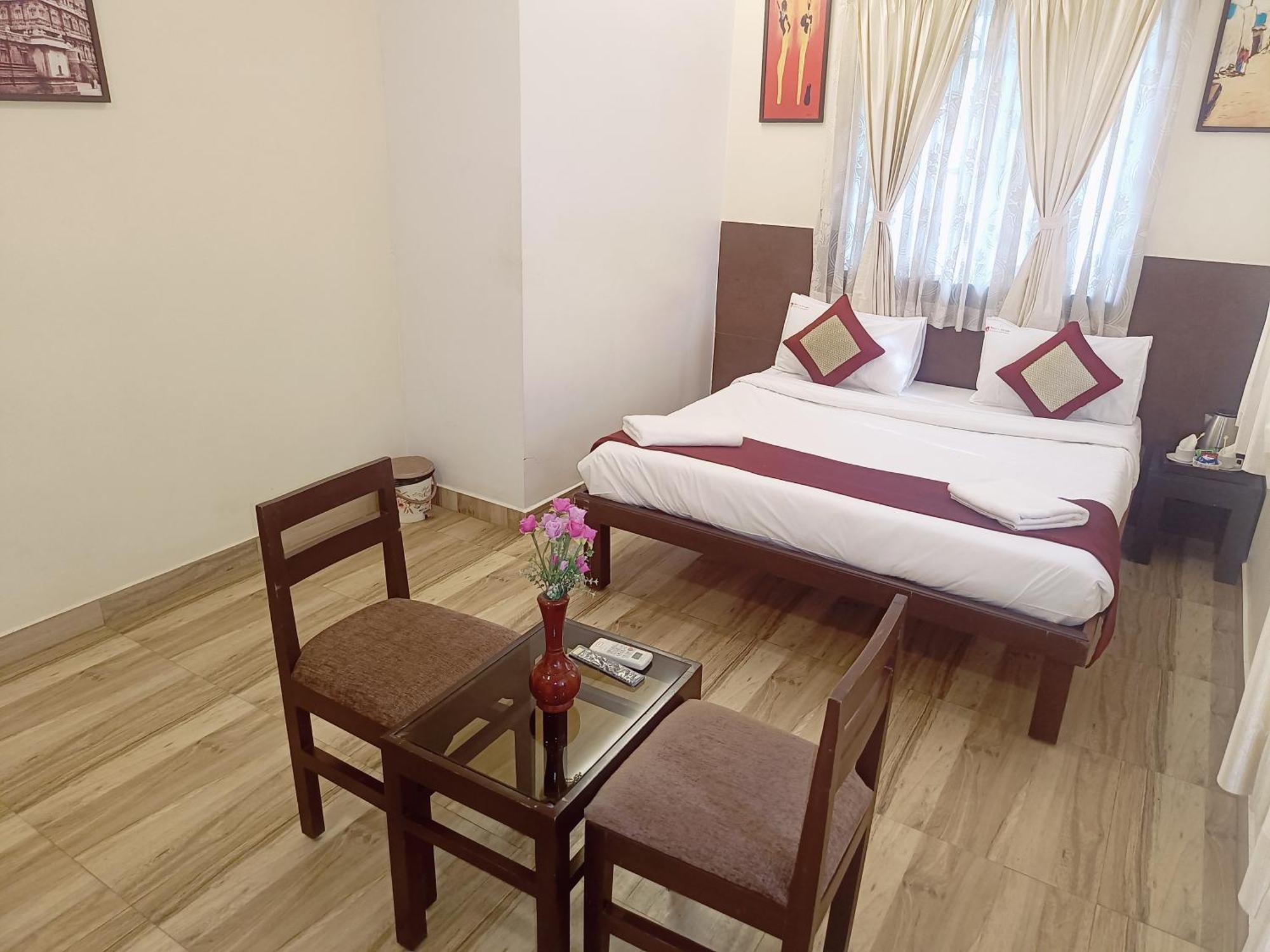 Hotel Marys Arcade Thanjavur Buitenkant foto