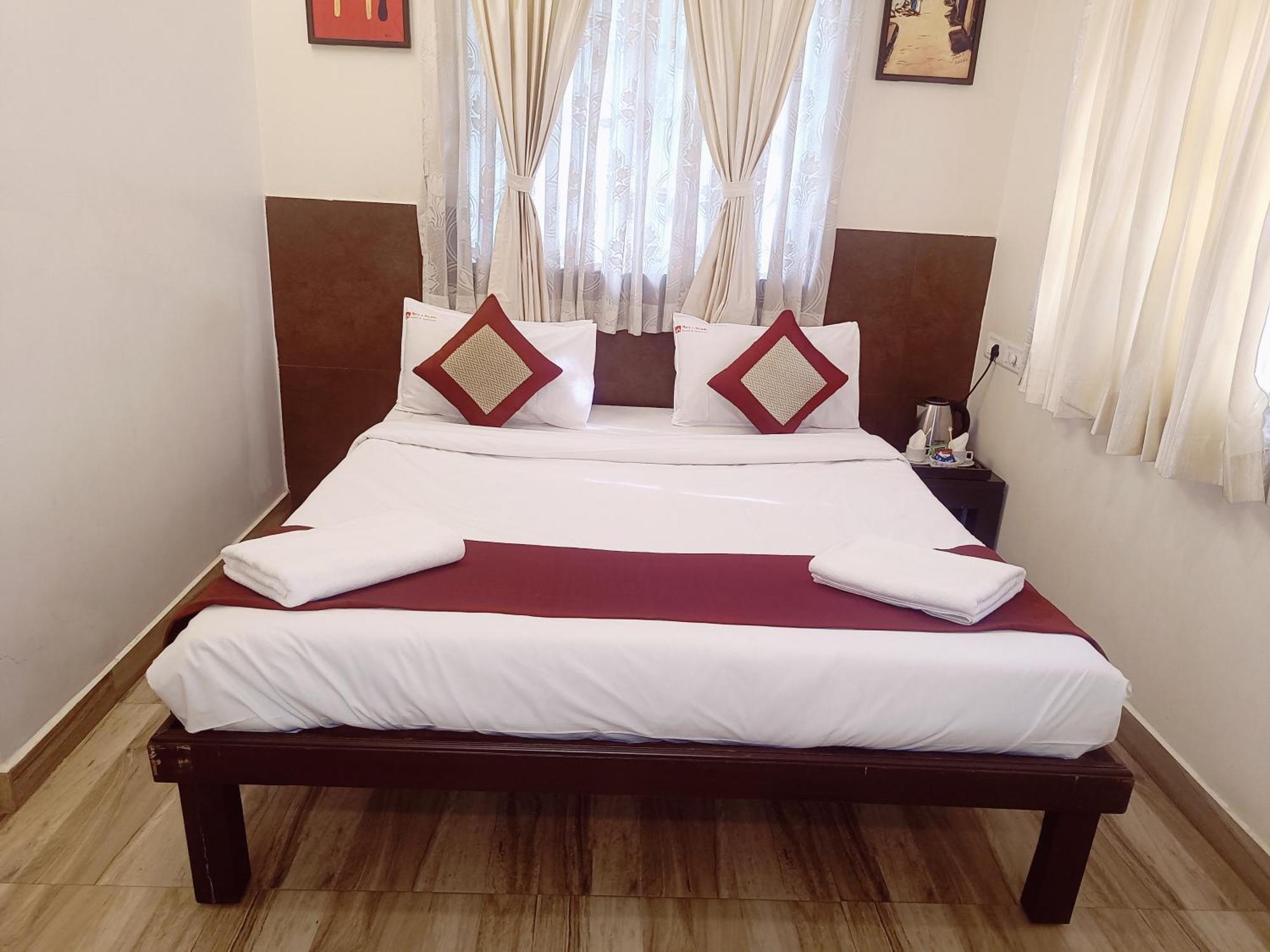 Hotel Marys Arcade Thanjavur Buitenkant foto