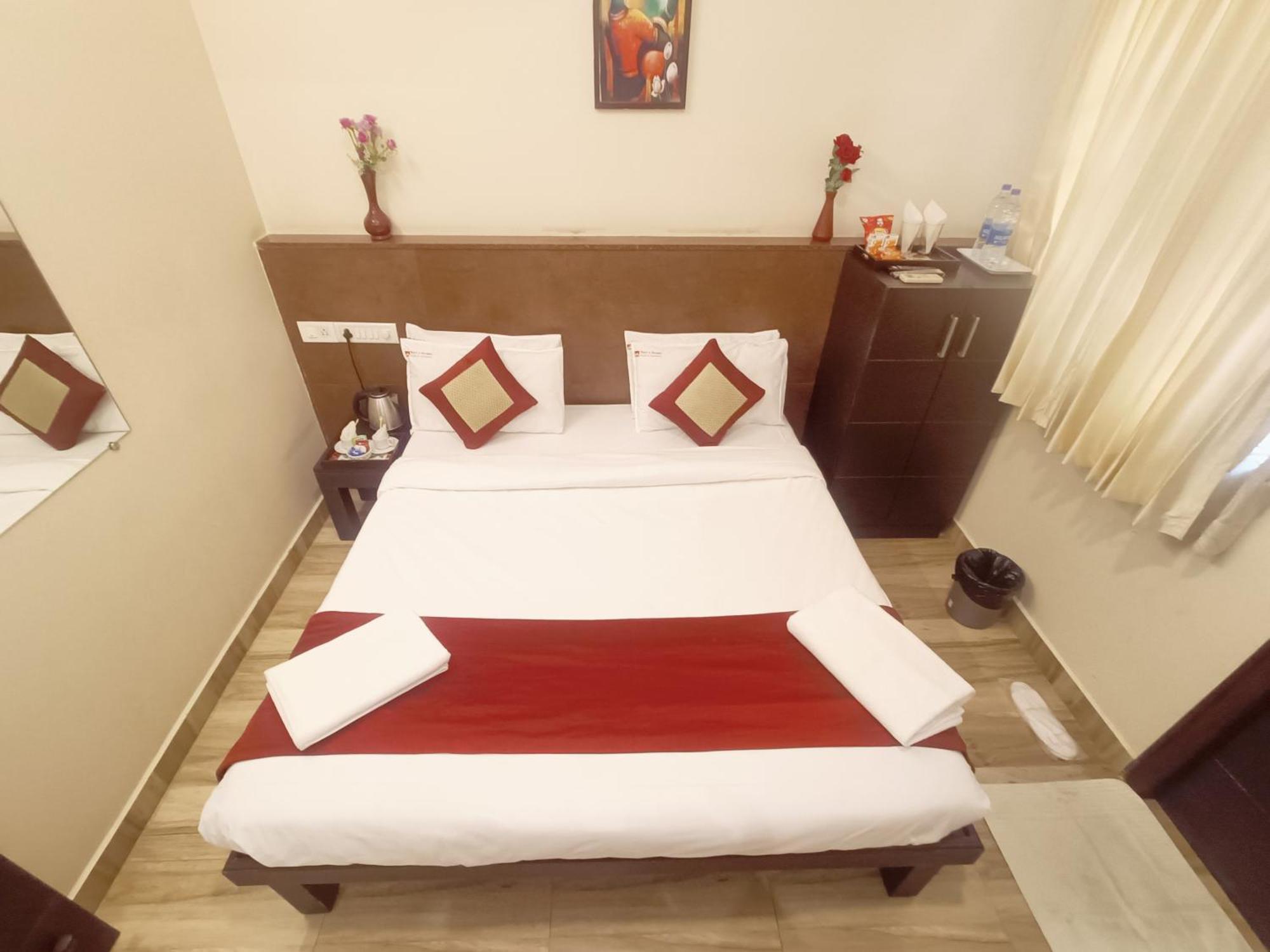 Hotel Marys Arcade Thanjavur Buitenkant foto